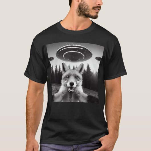 エイリアンUFOの面白いギフト For Sie 男性 女性向け Tシャツ (正面)