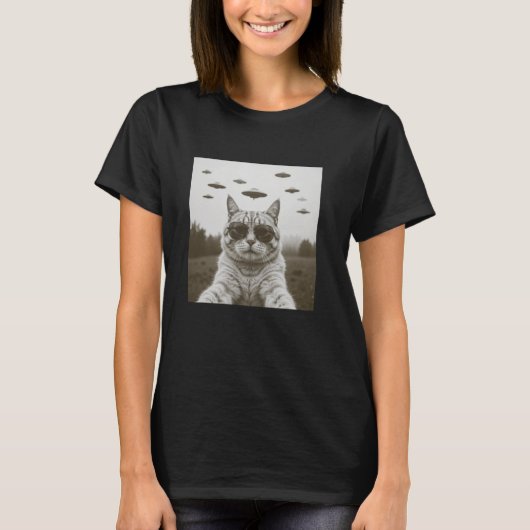 エイリアンUFOキャット付き猫おもしろい自撮 Tシャツ (正面)