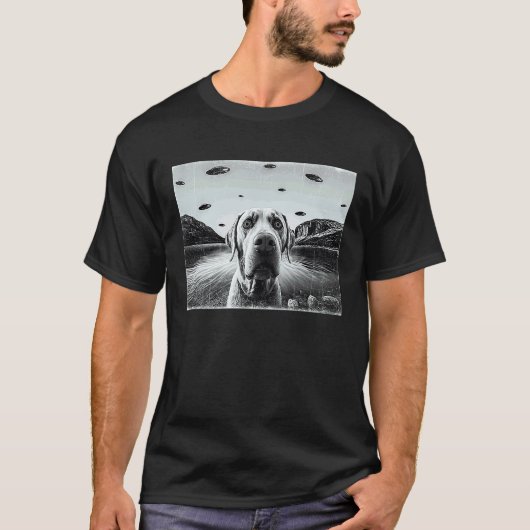 エイリアンUFO ラブラドール・レトリーバー宇宙人セルフィー Tシャツ (正面)