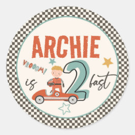 エキサイティングなレースカーをテーマにしたステッカー ラウンドシール