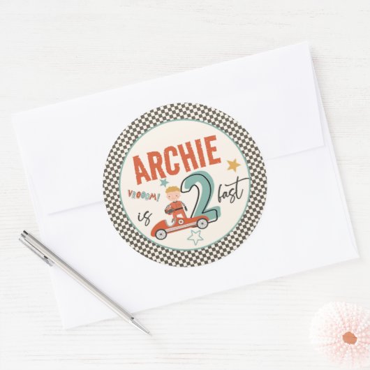 エキサイティングなレースカーをテーマにしたステッカー ラウンドシール (封筒)