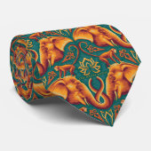 エキゾチックなサファリタペストリーパターン – ザホワイトロータス ネクタイ (ロール)