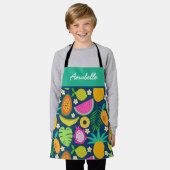 エキゾチックなトロピカルフカスタムルーツシェフキッズ エプロン (着用した状態)