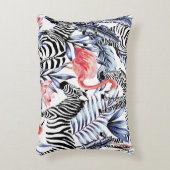 エキゾチックなピンクのフラミンゴ、背景の夏のシマブラb アクセントクッション (正面(垂直))