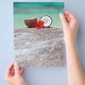 エキゾチックな海岸の熱帯花とココナッツ チラシ (手)