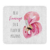 エキゾチックモダンなピンクの水の色のフラミンゴと引用文 カッティングボード (正面)