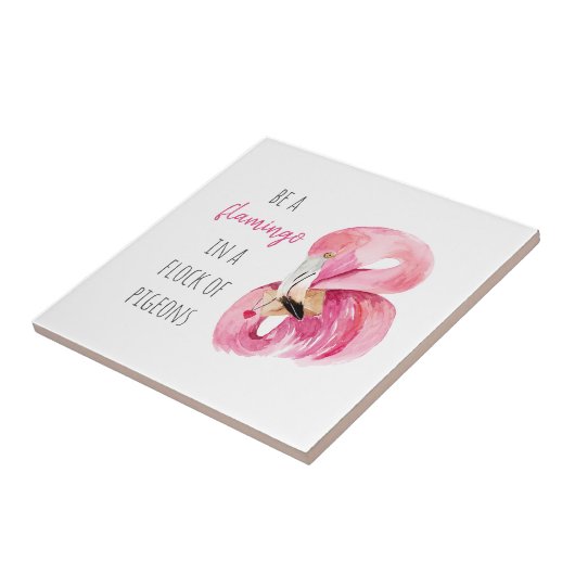 エキゾチックモダンなピンクの水の色のフラミンゴと引用文 タイル (側面)