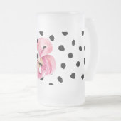 エキゾチックモダンなピンクの水の色フラミンゴ&ドット フロストグラスビールジョッキ (正面右)