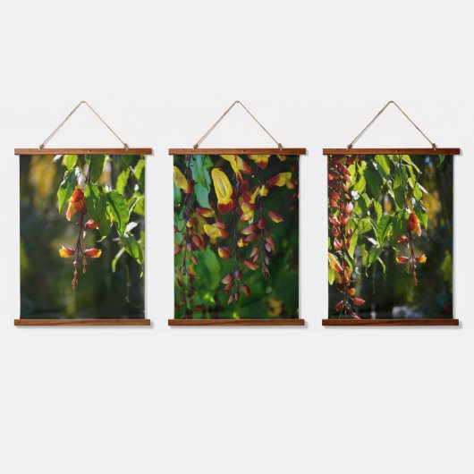 エキゾチック黄赤インディアン時計つる植物植物学 吊り下げ型タペストリー (トリプル)