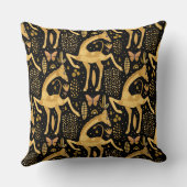 エキゾチック黒金ゴールドキラフェボホモノグラム クッション (裏面)