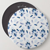 エキゾチック – 白オウムの青い色調の羽が繰り返す 缶バッジ (正面&裏面)