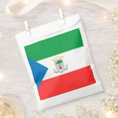 エクアトル・ギニアの国旗 フェイバーバッグ (クリップ留めされた状態)