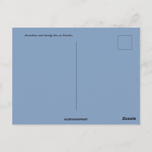 エクアドルの山と曇り空 ポストカード (裏面)