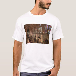 エクアドル、キトのバシリカ内部のHDR画像 Tシャツ