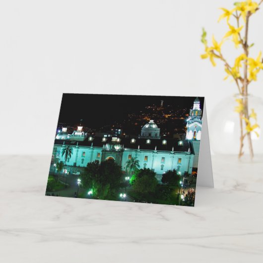 エクアドル、キト、プラザデラインデペンデンシア カード (黄色い花)