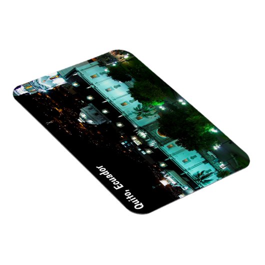 エクアドル,キト,プラザ・デ・ラ・インディペンデンシア マグネット (右側)