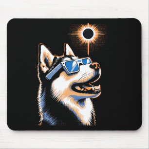 エク太陽のリップ・グラスを着たArt Eclipseハスキー犬 マウスパッド