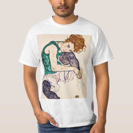 エゴンSchiele -作成される足を搭載する着席させた女性 Tシャツ (正面)