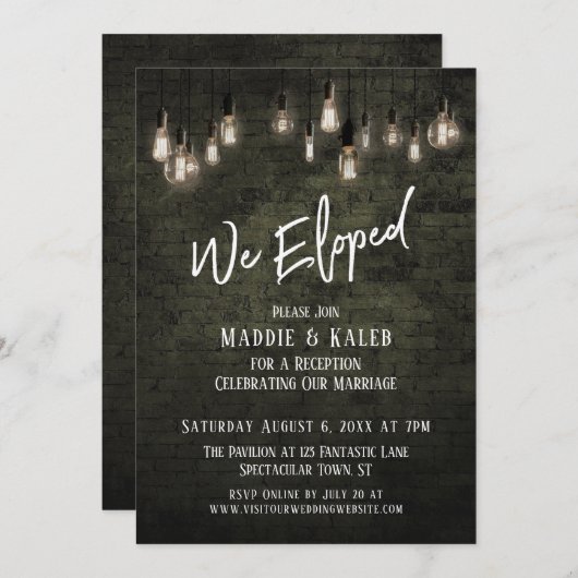 エジソン電球が灯るレンガの壁の結婚式の案内状 私たちは駆け落ちしました 招待状 (正面/裏面)
