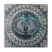 エジプトのオオタマオシコガネのカブトムシの銀およびアワビ タイル (正面)