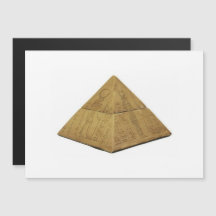 エジプトのピラミッド型磁気カード