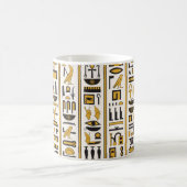 エジプトの象形文字：黄色 – 黒シームレス。 コーヒーマグカップ (中央)