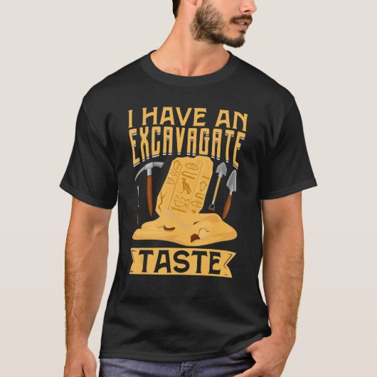 エジプト考古学エジプト考古学者ファラオ象形文字 Tシャツ (正面)