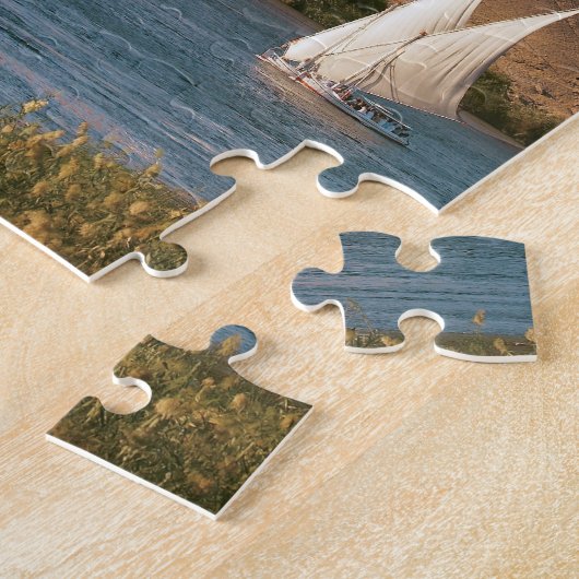 エジプト、アスワン、ナイル川、フェルッカ帆船、 ジグソーパズル (側面)