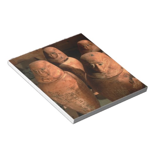 エジプト、アブで発見された第26代王朝カノーピーの瓶 ノートパッド (アングル)