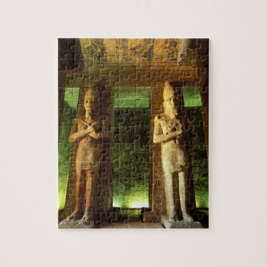 エジプト、アブ·シンベル、ラメス2世像。 ジグソーパズル (縦)