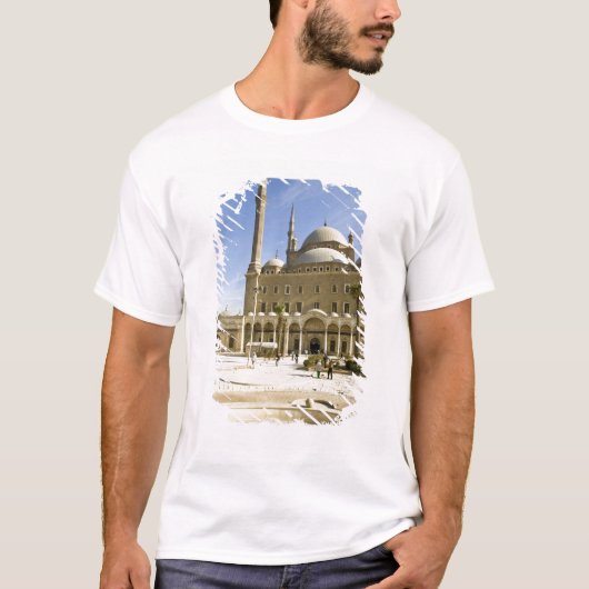 エジプト、カイロ。威厳のあるモハメッド・アリ・モスク Tシャツ (正面)