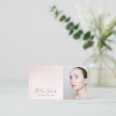 エステティシャンフェイクピンクレザー 名刺 (スタンド正面)