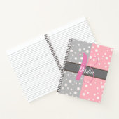 エステティックグレーとピンクカラー – 名モノグラムの前 ノートブック (内部)