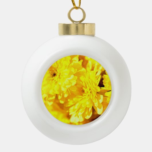 エステティック黄色の梅の花 セラミックボールオーナメント (正面)