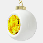エステティック黄色の梅の花 セラミックボールオーナメント (右)