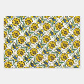 エストニア伝統的ヴィンテージフローラ刺繍 ラッピングペーパーシート (正面)