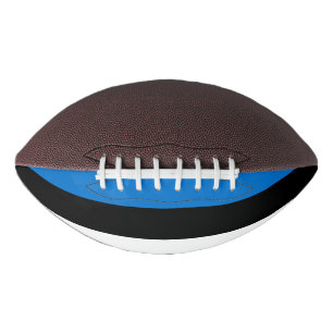 エストニア国旗を持つ愛国的なアメリカンフットボール アメリカンフットボール