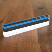 エストニア国旗を掲げた愛国的な卓上ネームプレート デスクネームプレート (側面)