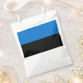 エストニア国旗 フェイバーバッグ (クリップ留めされた状態)