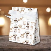 エスプレッソ・マルティニの赤ちゃんシャワーの途中のTiniの1 フェイバーボックス