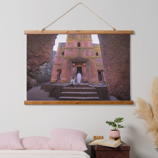 エチオピアの岩の丘の教会ラリベラベテギヨリス 吊り下げ型タペストリー (寝室)