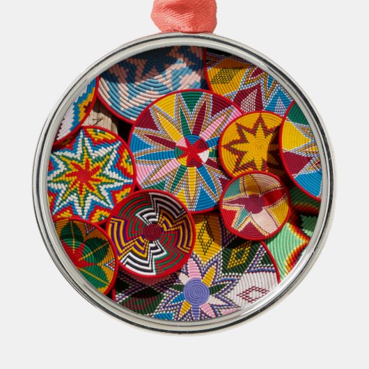 エチ伝統的オピアバスケット メタルオーナメント (正面)