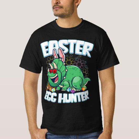 エッグハンターイースターダリストバニーボーイズTriceratops Tシャツ (正面)