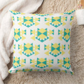エッジ図形ティール（緑がかった色）と黄色の三角形クッション クッション (ブランケット)