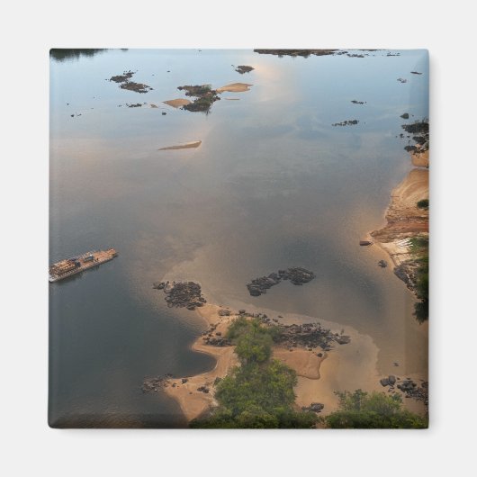 エッセシボ川、ガイアナで最も長い川、2 マグネット (正面)