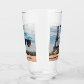 エッフェルタワーとワインの2つのグラス タンブラーグラス (右)