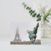 エッフェルタワーと霧の日のBir-hakeim橋 ポストカード (スタンド正面)