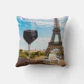 エッフェルタワーにブリージーチーズが入ったワインのグラス クッション (裏面)