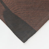 エッフェルタワーにブリージーチーズが入ったワインのグラス フリースブランケット (角)