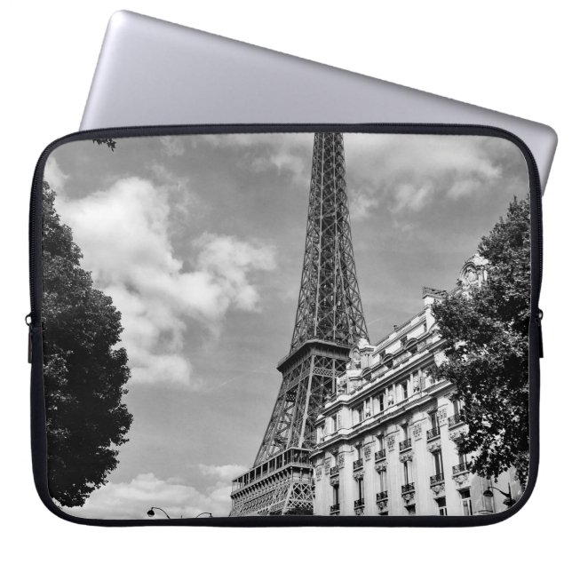 エッフェルタワーアットパリ（フランス） ラップトップスリーブ (正面)